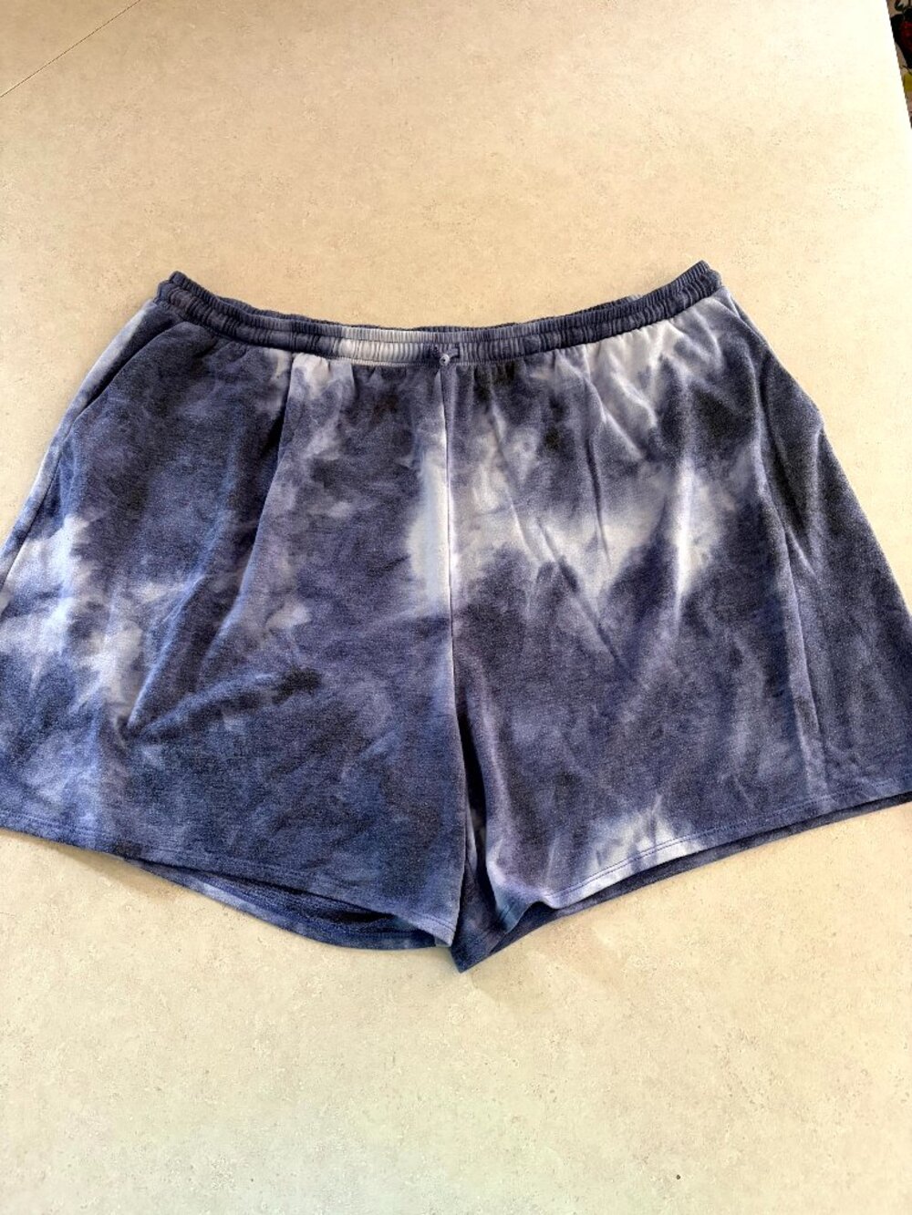 Green Envelope Women's Casual shorts Blue Tie Dye Plus Size 3X